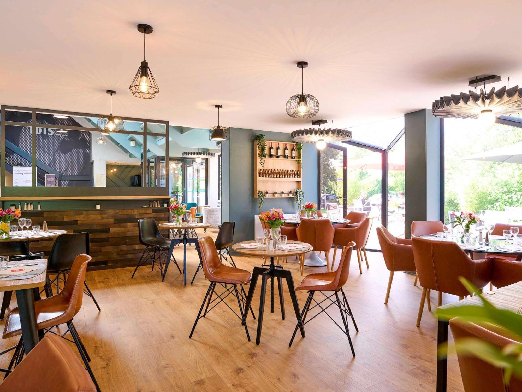 Ibis Abbeville